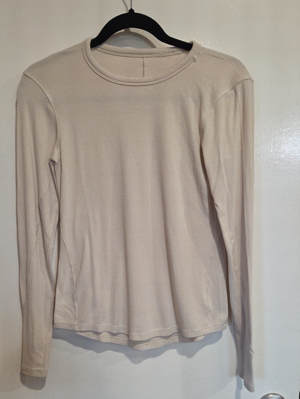 Lululemon Beige Long Sleeve Crewneck Top Size small